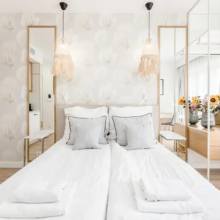 Lejlighedshotel Deo Plaza - By Rent Like